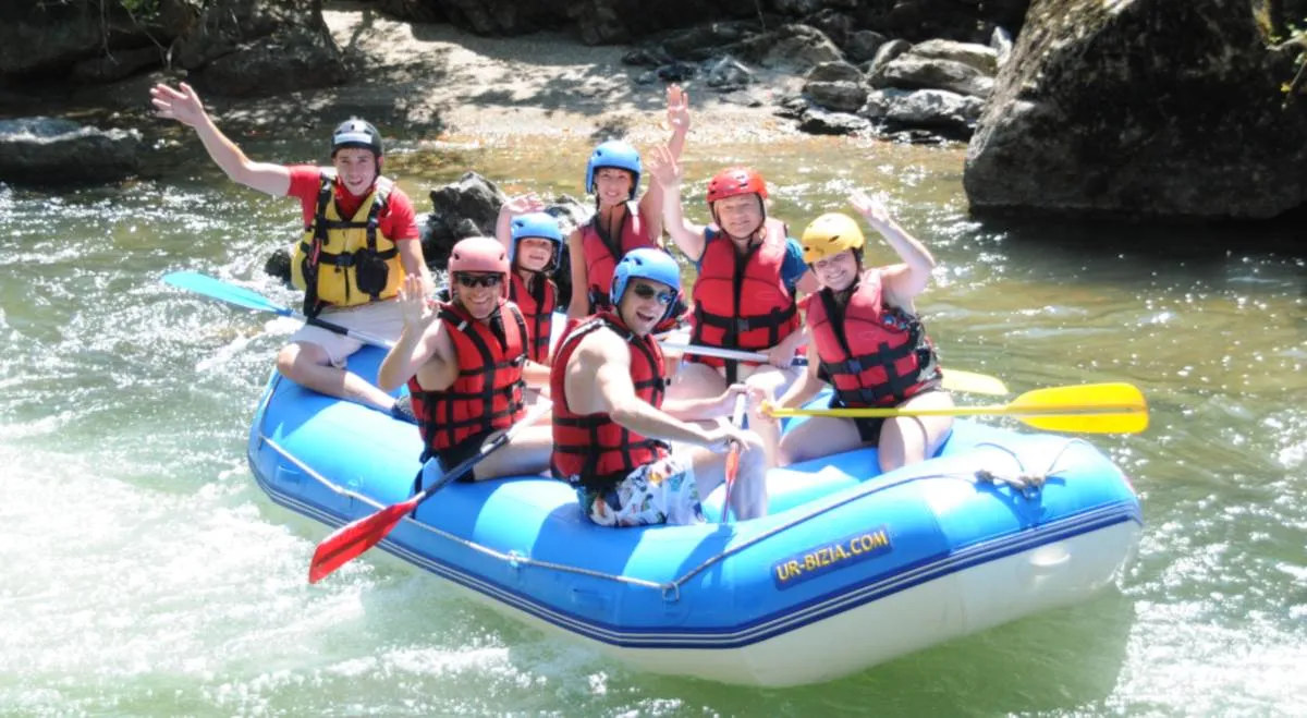 Comment Bien Préparer sa Descente en Rafting sur la Nive